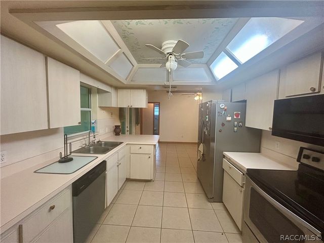 5131 S Hummingbird Avenue, Inverness, FL 34452