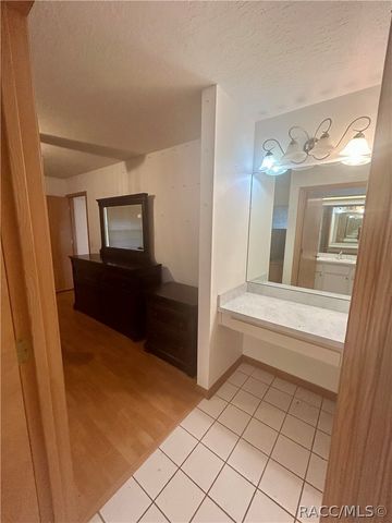 5131 S Hummingbird Avenue, Inverness, FL 34452