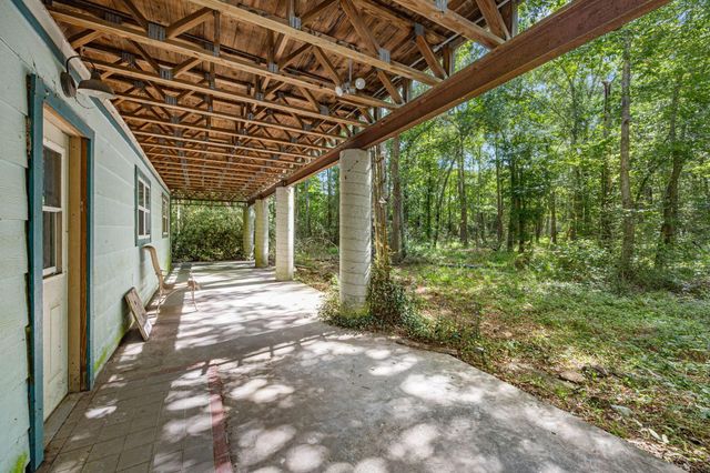 16852 Old Houston Road, Conroe, TX 77302