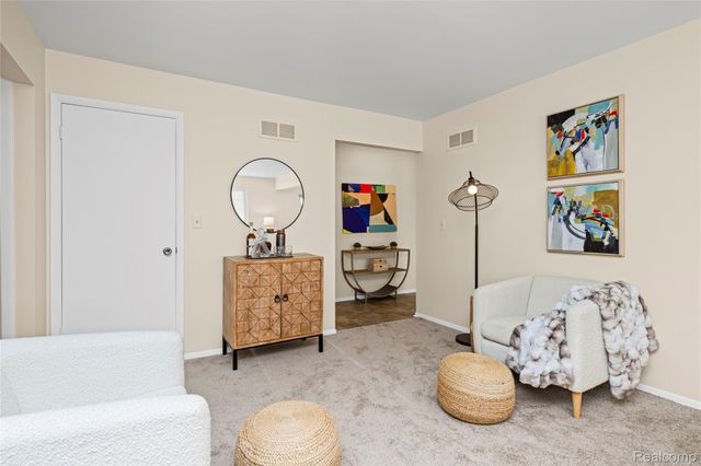 22592 Masonic Boulevard, St. Clair Shores, MI 48082