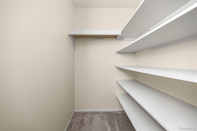 22592 Masonic Boulevard, St. Clair Shores, MI 48082