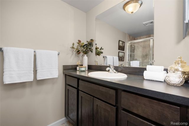 22592 Masonic Boulevard, St. Clair Shores, MI 48082