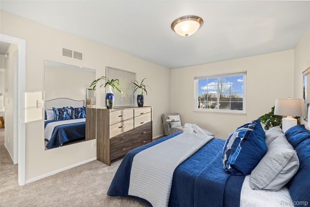 22592 Masonic Boulevard, St. Clair Shores, MI 48082