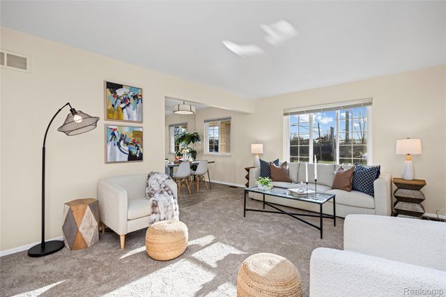 22592 Masonic Boulevard, St. Clair Shores, MI 48082