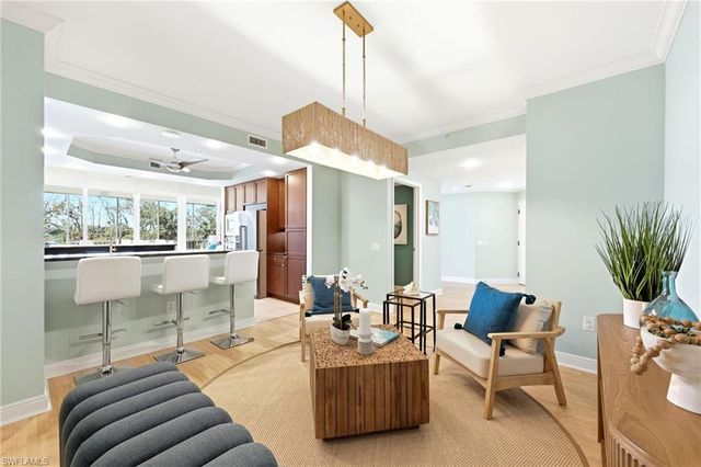 455 Cove Tower DR 303, Naples, FL 34110