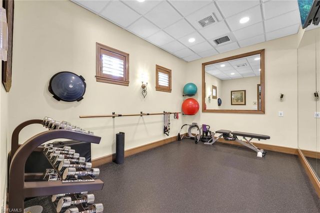 455 Cove Tower DR 303, Naples, FL 34110