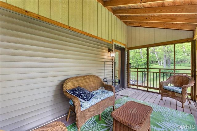 12839 Huntercreek Road, St Louis, MO 63131