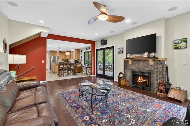 12839 Huntercreek Road, St Louis, MO 63131