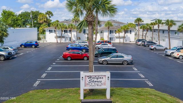 405 N Halifax Ave Apt 105, Daytona Beach, FL 32118