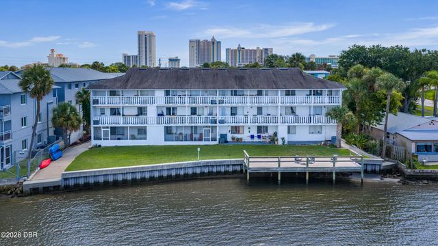 405 N Halifax Ave Apt 105, Daytona Beach, FL 32118