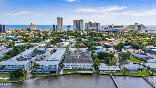 405 N Halifax Ave Apt 105, Daytona Beach, FL 32118