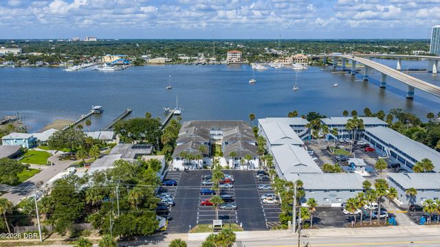 405 N Halifax Ave Apt 105, Daytona Beach, FL 32118