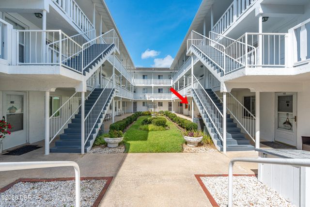 405 N Halifax Ave Apt 105, Daytona Beach, FL 32118