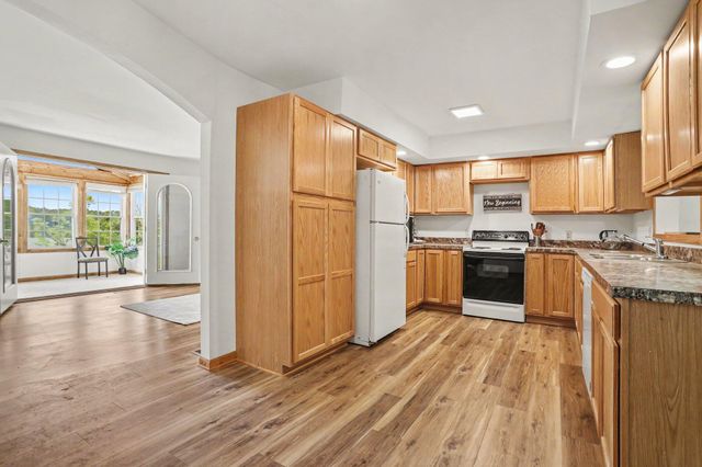 13703 Carefree Drive, Battle Creek, MI 49017