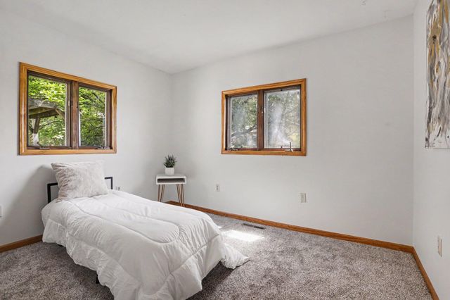 13703 Carefree Drive, Battle Creek, MI 49017