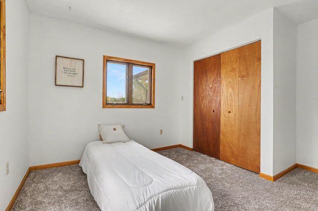 13703 Carefree Drive, Battle Creek, MI 49017