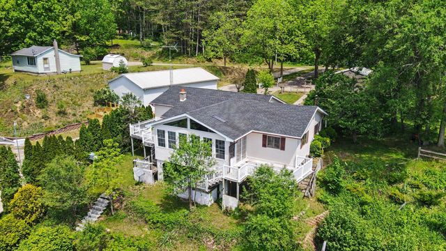 13703 Carefree Drive, Battle Creek, MI 49017