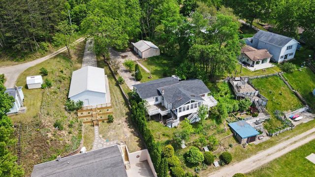 13703 Carefree Drive, Battle Creek, MI 49017
