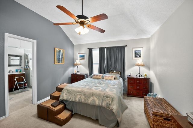 420 Meadowcrest Drive, Azle, TX 76020