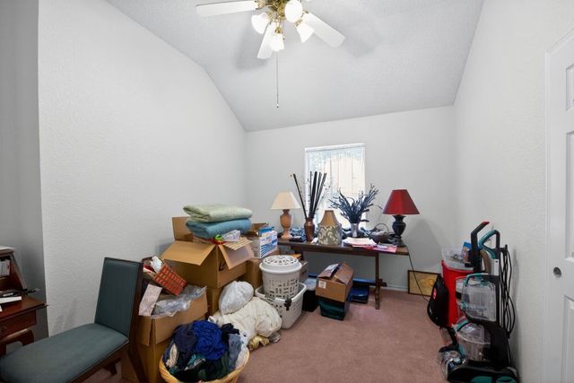 420 Meadowcrest Drive, Azle, TX 76020