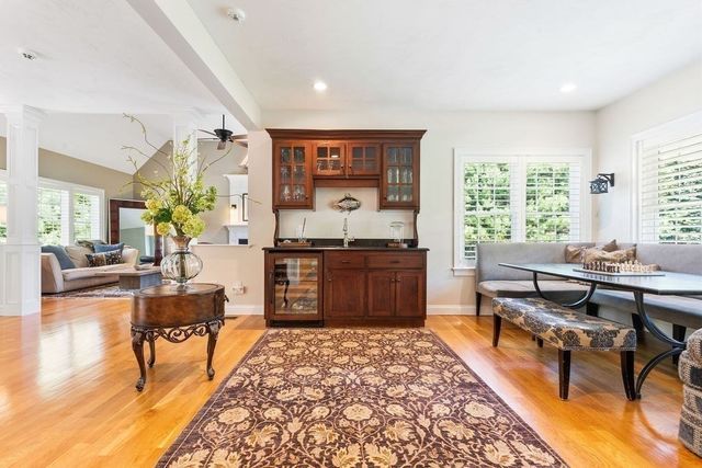 39 Opal Cir, Franklin, MA 02038