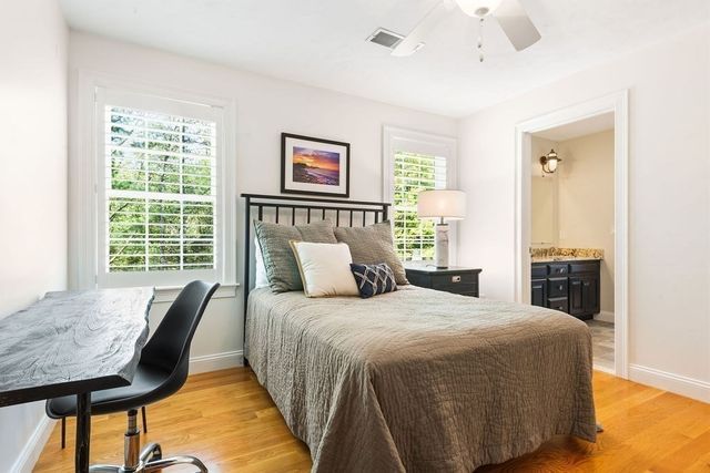 39 Opal Cir, Franklin, MA 02038