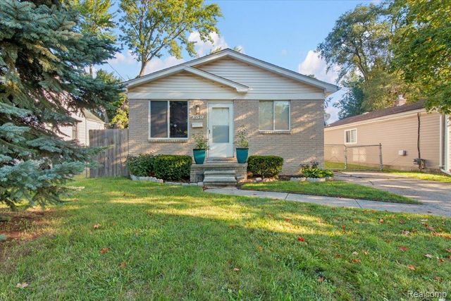 12455 Georgiana Avenue, Warren, MI 48089
