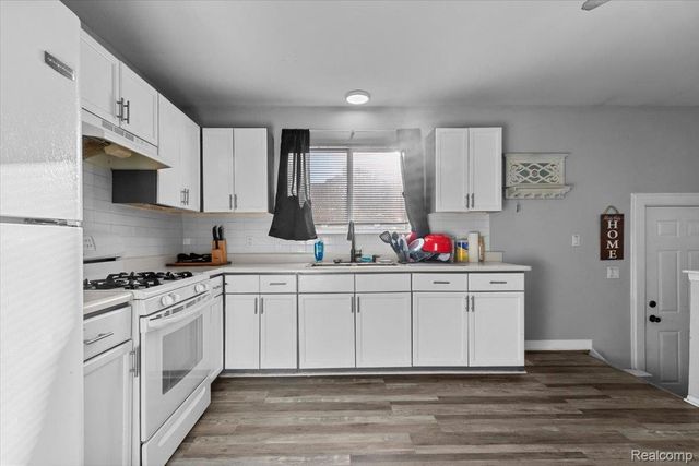 12455 Georgiana Avenue, Warren, MI 48089