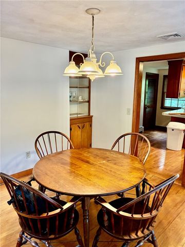 12 Tom Lee Drive, North Smithfield, RI 02896
