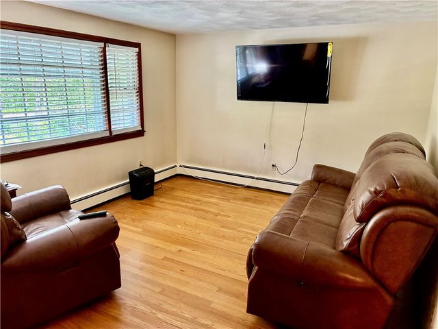 12 Tom Lee Drive, North Smithfield, RI 02896