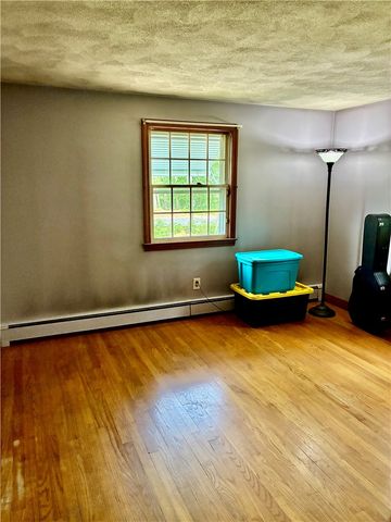 12 Tom Lee Drive, North Smithfield, RI 02896