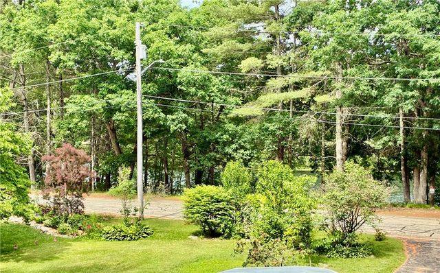 12 Tom Lee Drive, North Smithfield, RI 02896