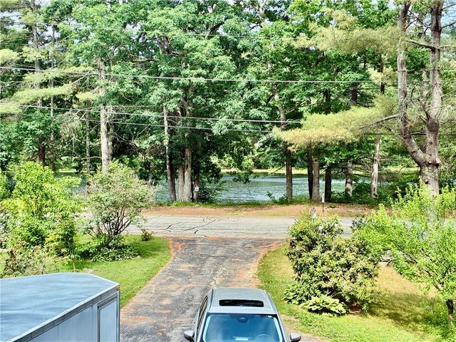 12 Tom Lee Drive, North Smithfield, RI 02896