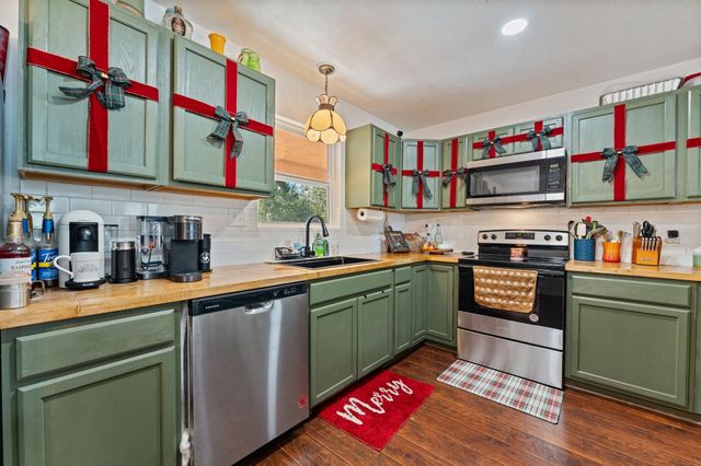 627 Dove Creek Drive, Coldspring, TX 77331