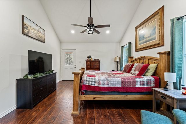 627 Dove Creek Drive, Coldspring, TX 77331