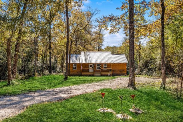 627 Dove Creek Drive, Coldspring, TX 77331