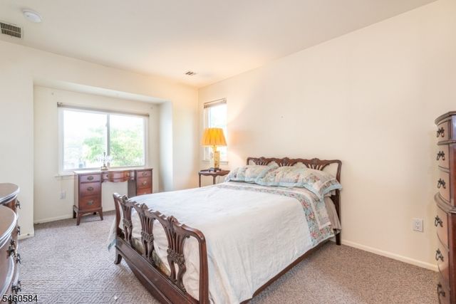 17 Constitution Ct, Montville Twp., NJ 07045