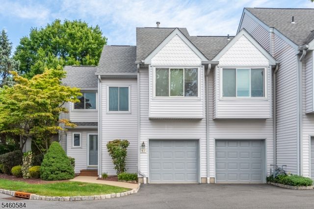 17 Constitution Ct, Montville Twp., NJ 07045