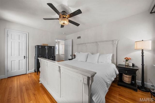 8417 Colonial Lane, St Louis, MO 63124