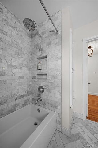 8417 Colonial Lane, St Louis, MO 63124