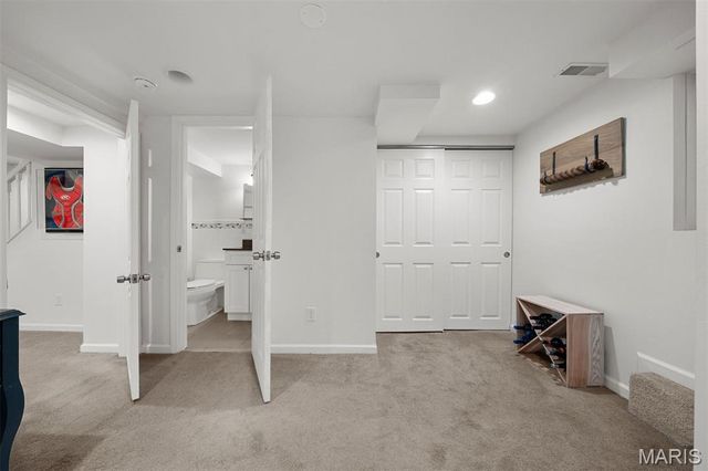 8417 Colonial Lane, St Louis, MO 63124