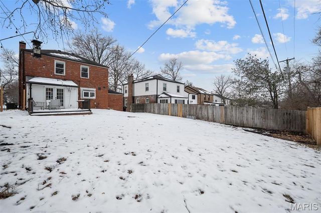 8417 Colonial Lane, St Louis, MO 63124