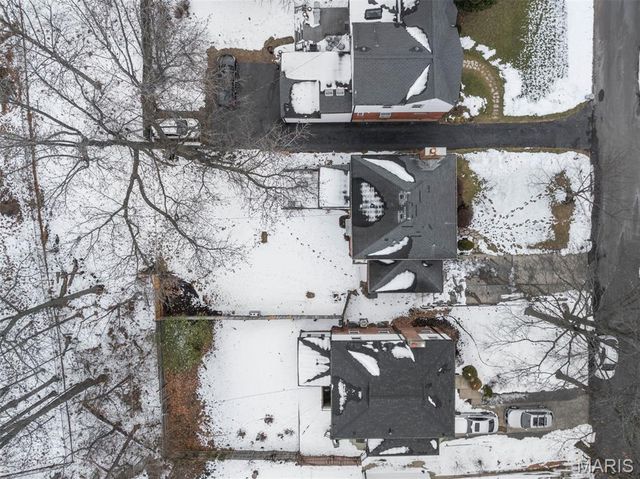 8417 Colonial Lane, St Louis, MO 63124