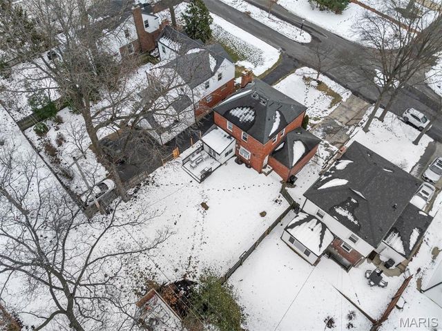 8417 Colonial Lane, St Louis, MO 63124