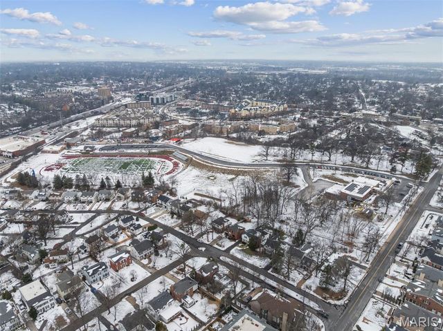 8417 Colonial Lane, St Louis, MO 63124