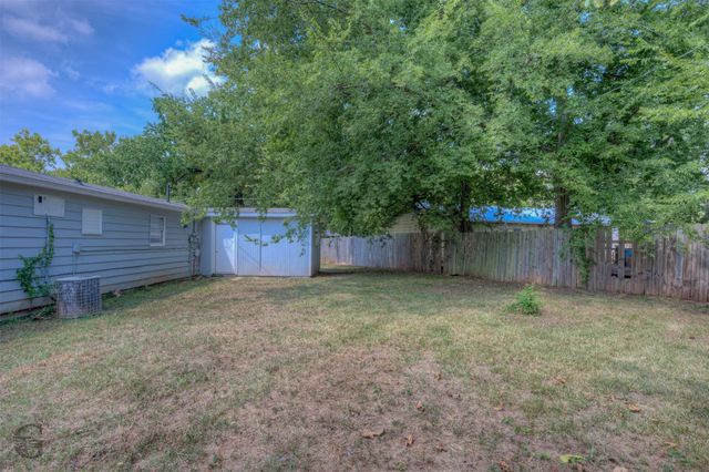 2804 Hood Drive, Bossier City, LA 71111