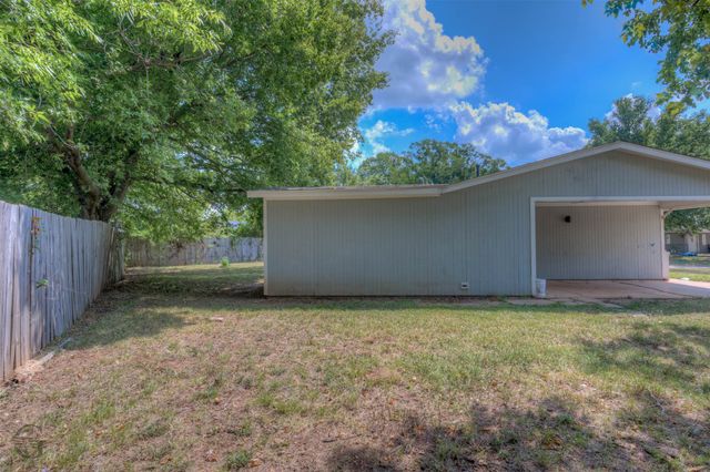 2804 Hood Drive, Bossier City, LA 71111