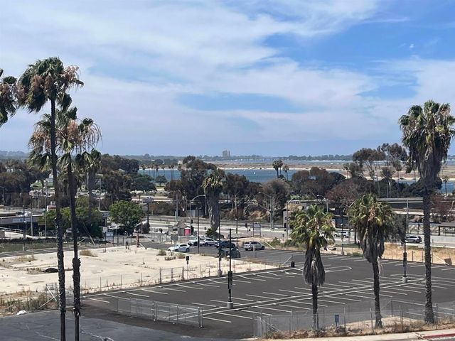 2540 Clairemont Dr 307, San Diego, CA 92117