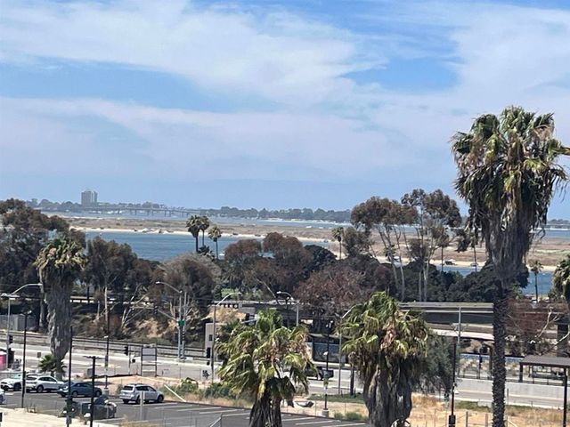 2540 Clairemont Dr 307, San Diego, CA 92117