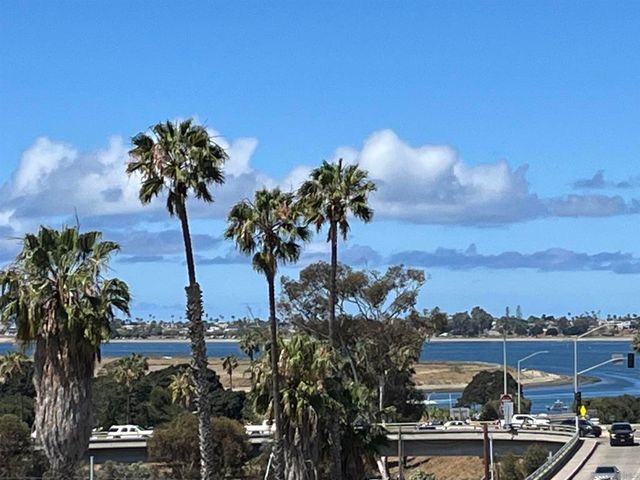 2540 Clairemont Dr 307, San Diego, CA 92117